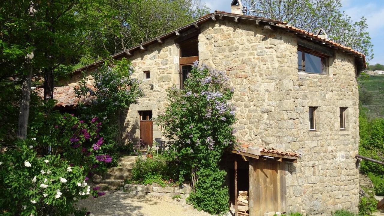 Gite De Chapeleche Les Chataigniers Gluiras Exterior photo