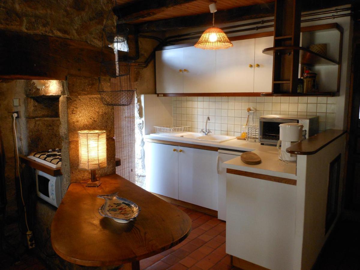 Gite De Chapeleche Les Chataigniers Gluiras Exterior photo